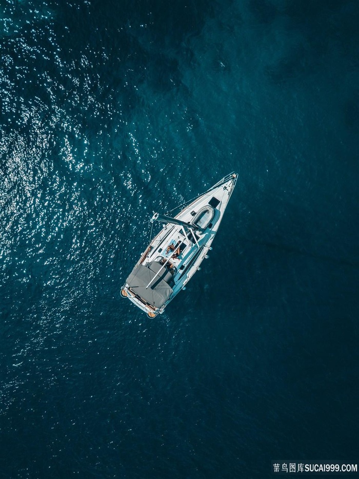 深海船船帆图片