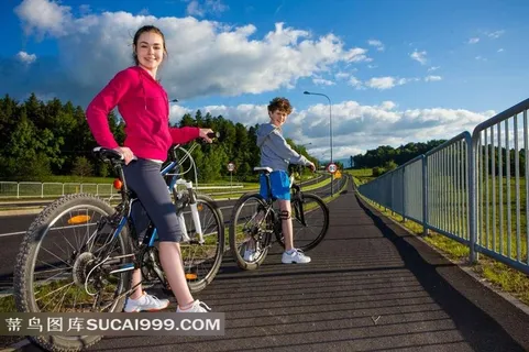 骑自行车户外运动 骑自行车户外运动