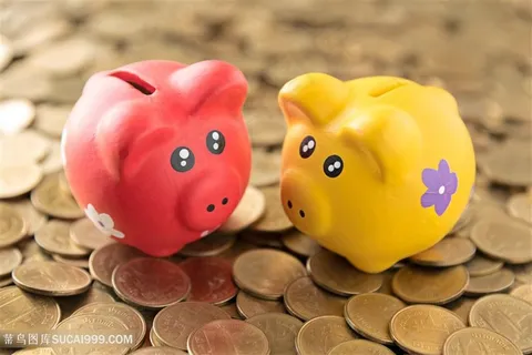 可爱的储蓄罐高清图片