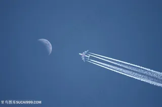 飞向月亮的飞机图片航天宇宙