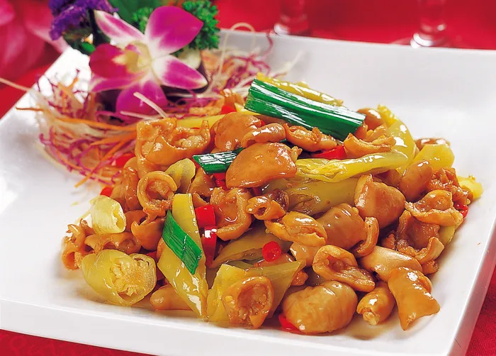 92CC138酸椒炒肥肠