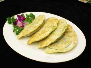 1124三鲜韭菜盒子