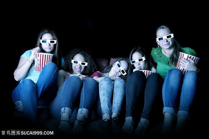 戴着3d眼镜的时尚青年