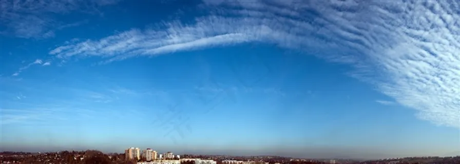 蓝色天空背景图