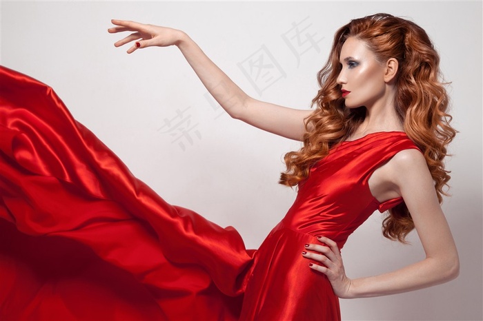 性感红衣美女图片美容图片