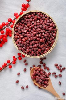 饱满的红豆图片