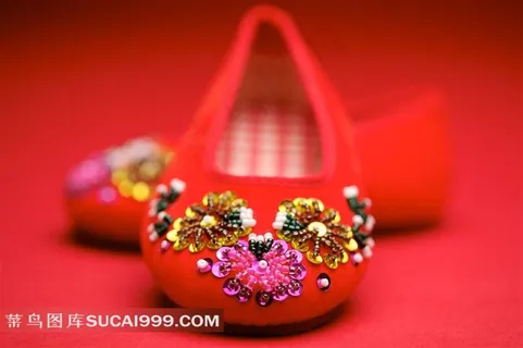 高清珠红布鞋素材图片下载