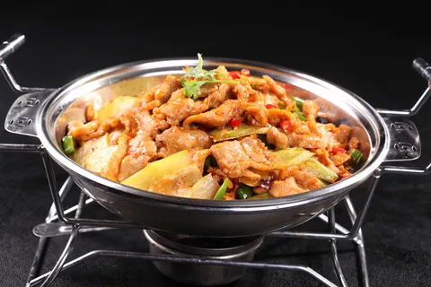 干锅鹅肉炒脆笋 (8)