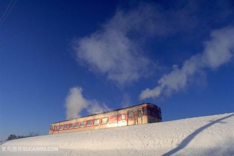 唯美雪景火车壁纸