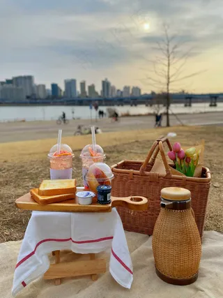 清凉夏日夏季饮品摄影图片