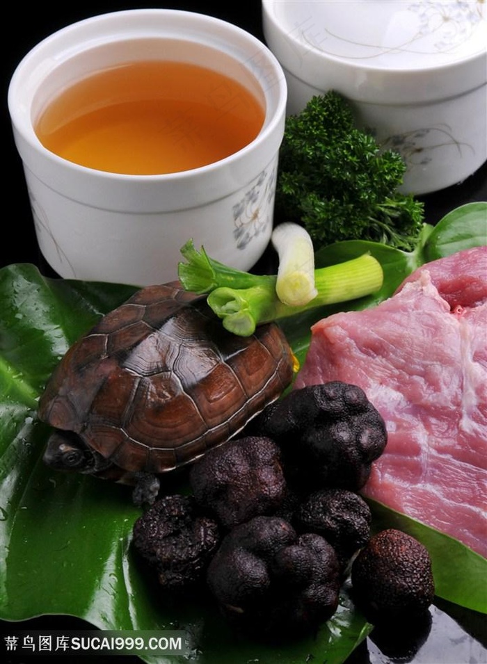 松露炖草龟的美食图片