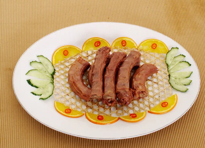 美食卤鸭脖
