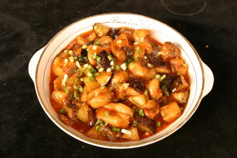 粤菜1461金盆鲢鱼 粤菜1461金盆鲢鱼