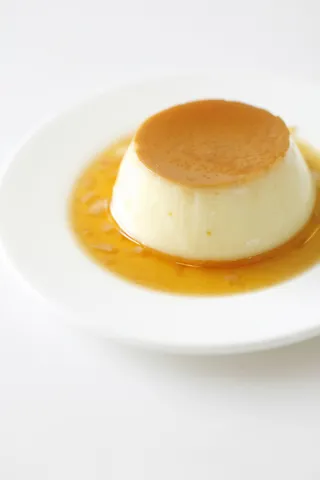 蛋糕店小蛋糕慕斯美食甜品图片