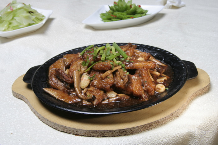 茶树菇烧带鱼 28 (1)