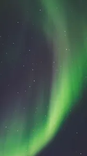 绿色极光壁纸图片