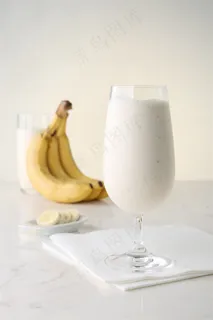 奶茶饮品图片-香蕉奶昔