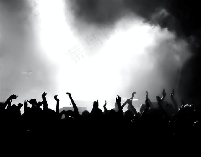 夜店狂欢人群剪影