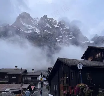 黑白色文艺旅游风景照