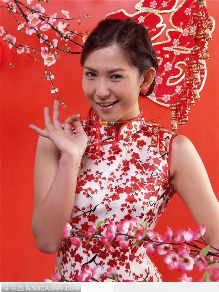 穿唐装的美女