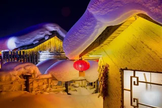 唯美乡村雪景夜景图片