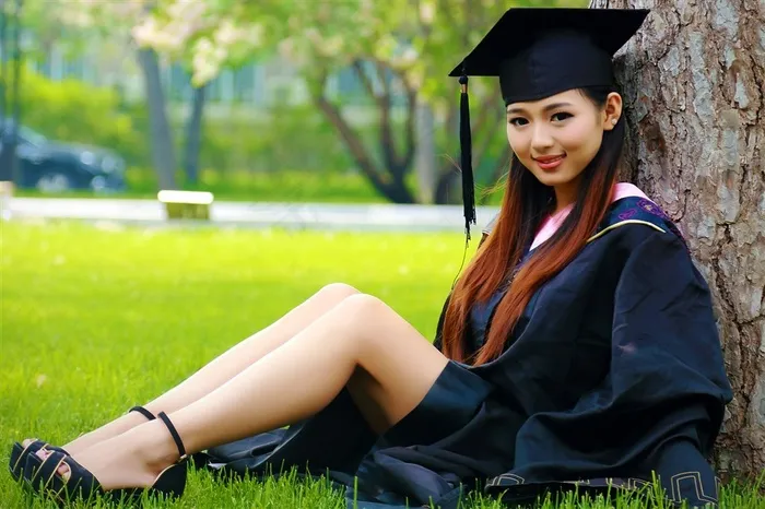 毕业季清秀美女大学毕业生摄影