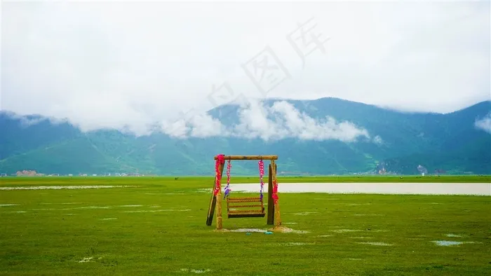 丽江拉市海春天的草海景色