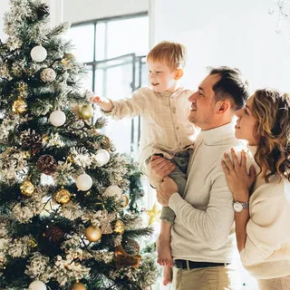 圣诞节室内人物场景圣诞送礼物(13)