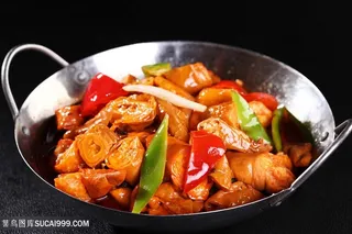 中华美食干锅肥肠摄影图