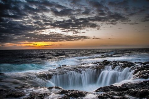 雄伟壮观的大瀑布摄影风景图片
