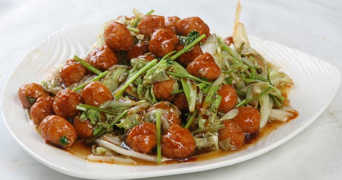 醋溜豆渣丸子 8元