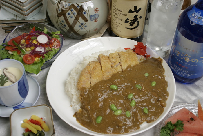  炸猪排咖喱饭定食