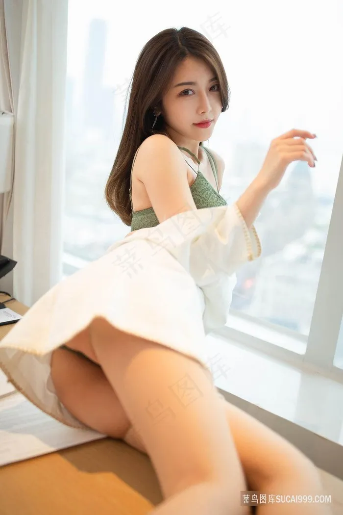 *颜值性感超短裙美女走光夏诗雯大胆美女写真图片