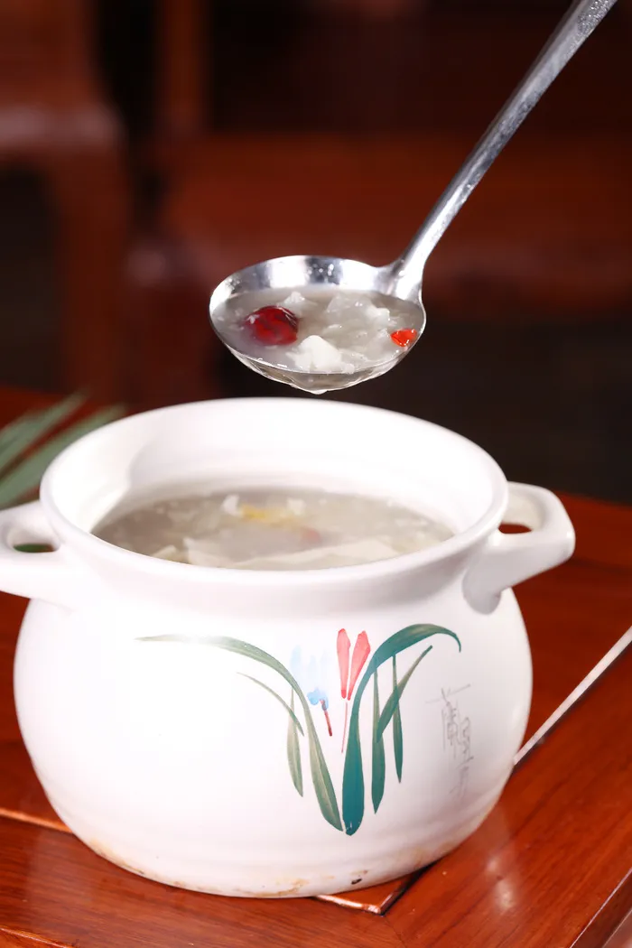 白果银耳煲雪梨 (4)