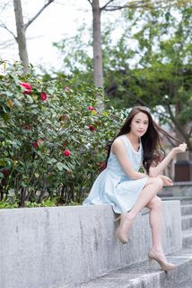 邻家女孩李妞妞长发美女写真素材图