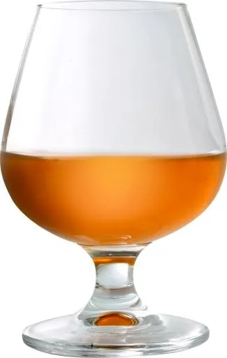 干邑白兰地酒杯 PNG免抠(1365x2145)