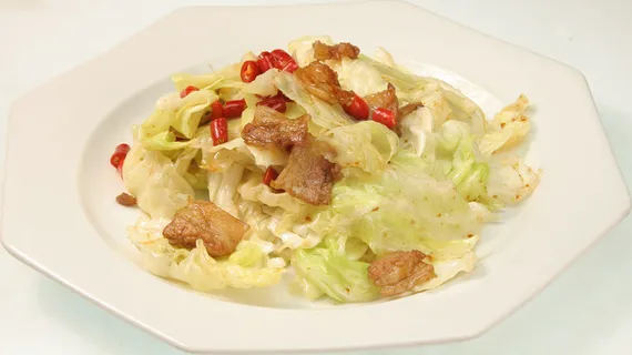 美极包菜（包菜、五花肉、小米辣）咸鲜、微辣