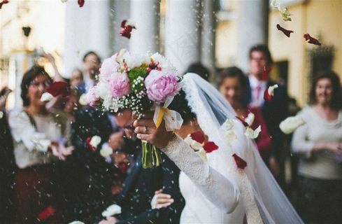 幸福的新人素材图