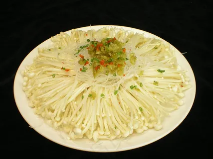 粉丝蒸金针菇  粉丝蒸金针菇