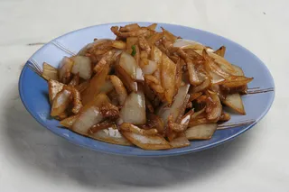 洋葱炒肉