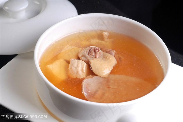 汤品天麻乳鸽