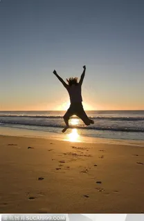 跃动的活力-腾空跳起来舞动的青春