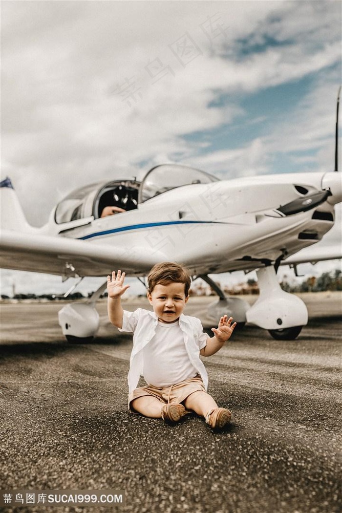 机场户外可爱宝宝