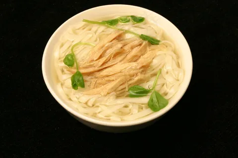 手擀鸡丝面 手擀鸡丝面