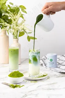 倒饮料图片素材 倒饮料图片素材