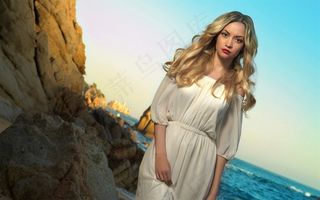 优优美女写真人体摄影图片