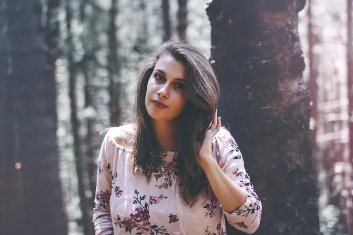 丰满户外少妇图片