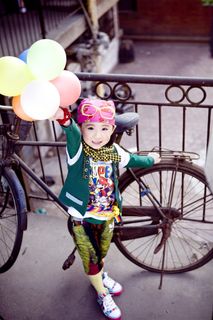 欢乐童年小女孩摄影写真