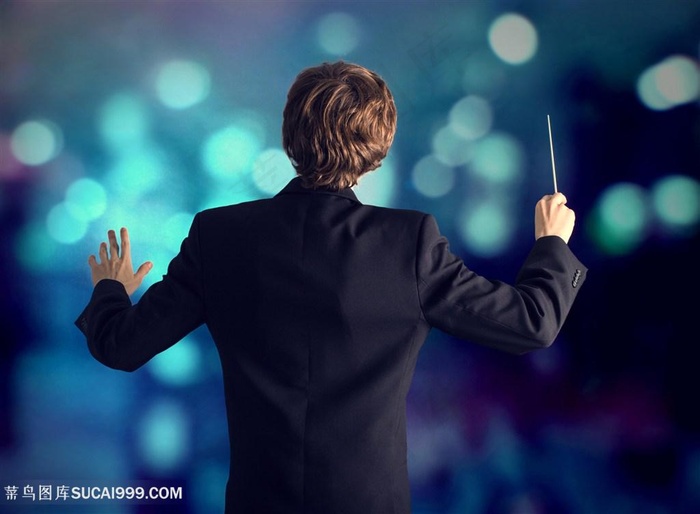高清合唱指挥家背影图片