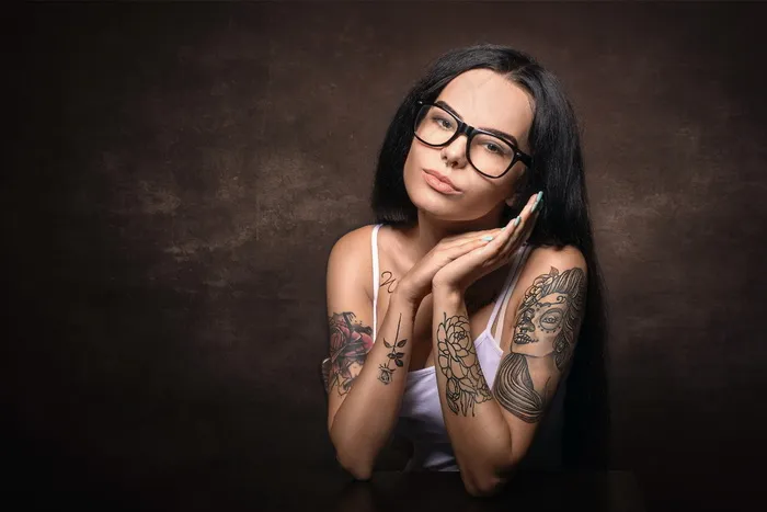 18岁*模特高清图片